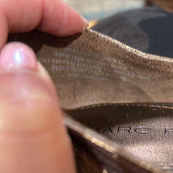 Marc Fisher size 10 bronze wedges - Picture 6 of 9